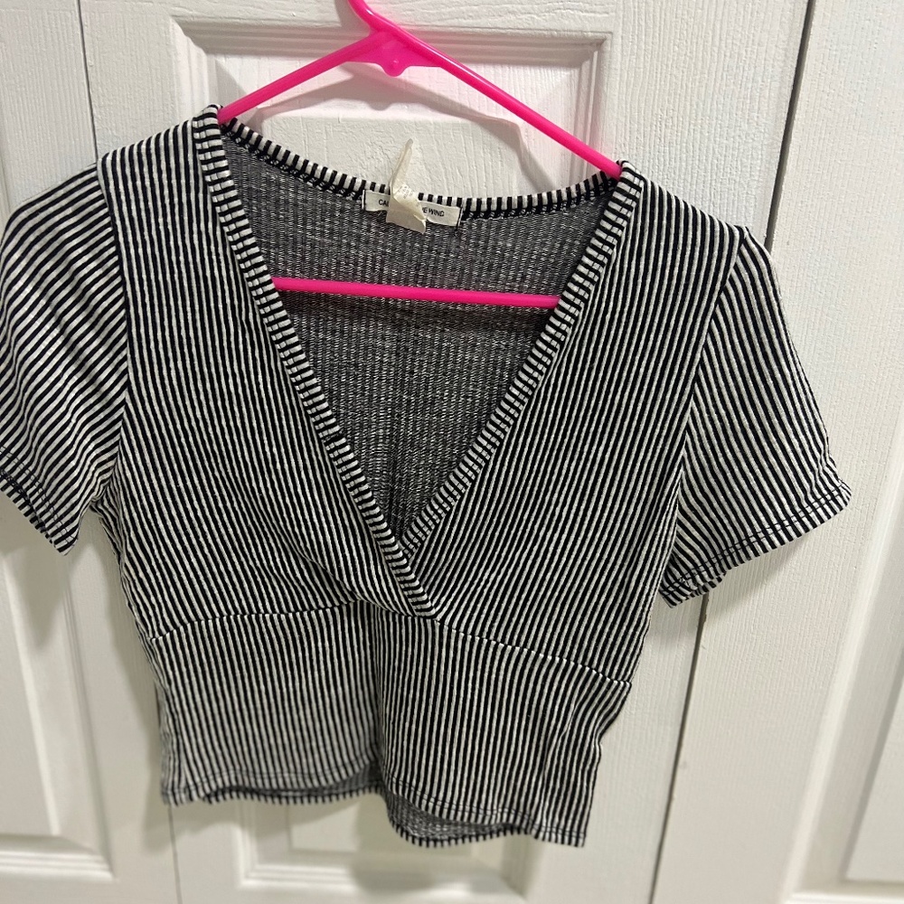 Black and white crop top